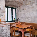 Galeriana Palace Bei Litto By Interhome * Split