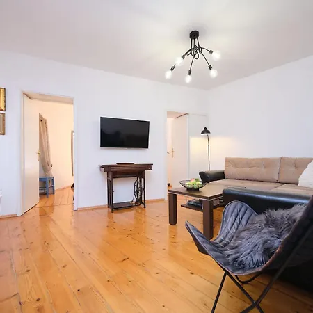 Lejlighed Galeriana Palace Bei Litto By Interhome *